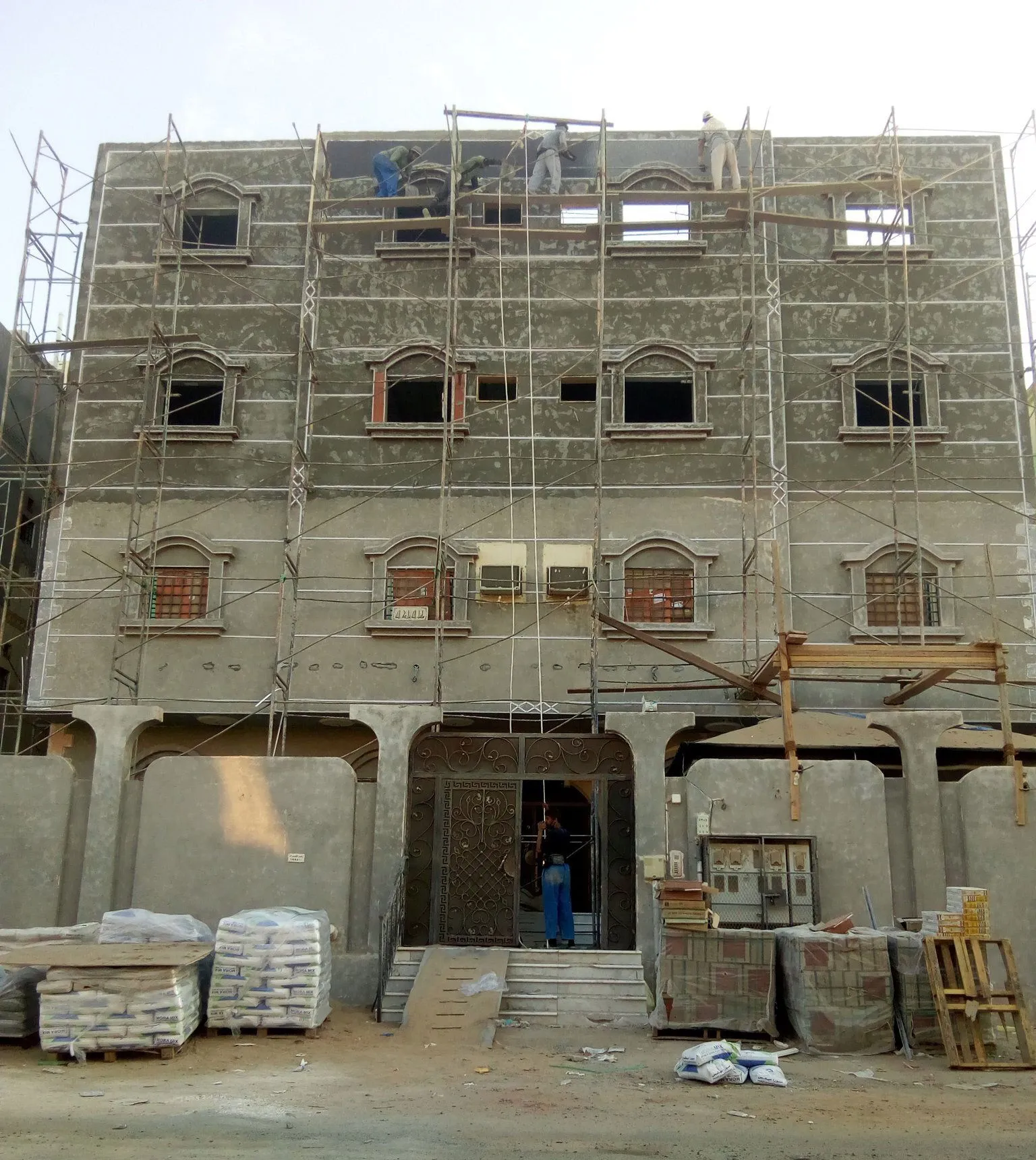 أفضل شركة مقاولات عامة في القصيم بريدةوعنيزه لعام2026 | دليل شامل وموثوق