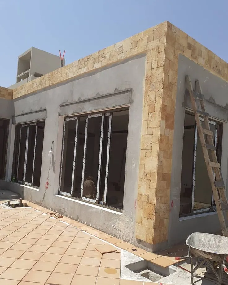 بناء ملاحق خارجية