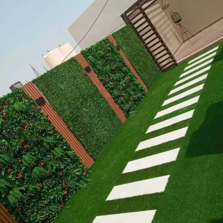 تركيب برجولات وتنسيق عشب صناعي في القصيم