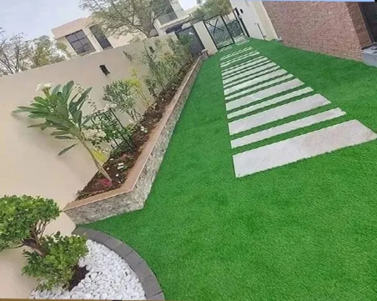 تركيب برجولات وتنسيق عشب صناعي في القصيم