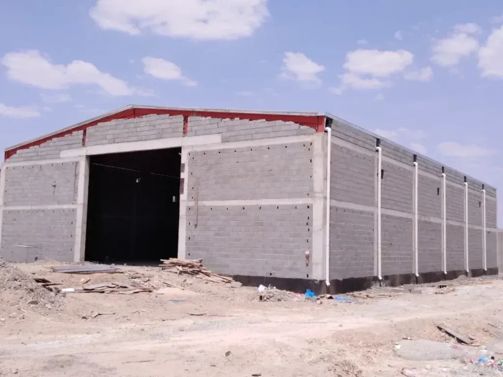 تركيب هناجر ومستودعات حديثة ل2026في شمال بريدة 