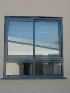 حداد متنقل:لتركيب الأبواب والشبابيك ونوافذ في القصيم