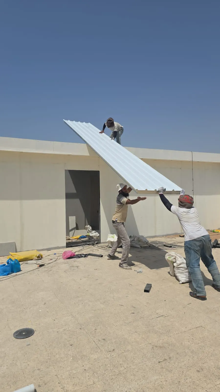 ملاحق ساندوتش بانل  في بريدة الدليل الشامل للتكلفة، المميزات