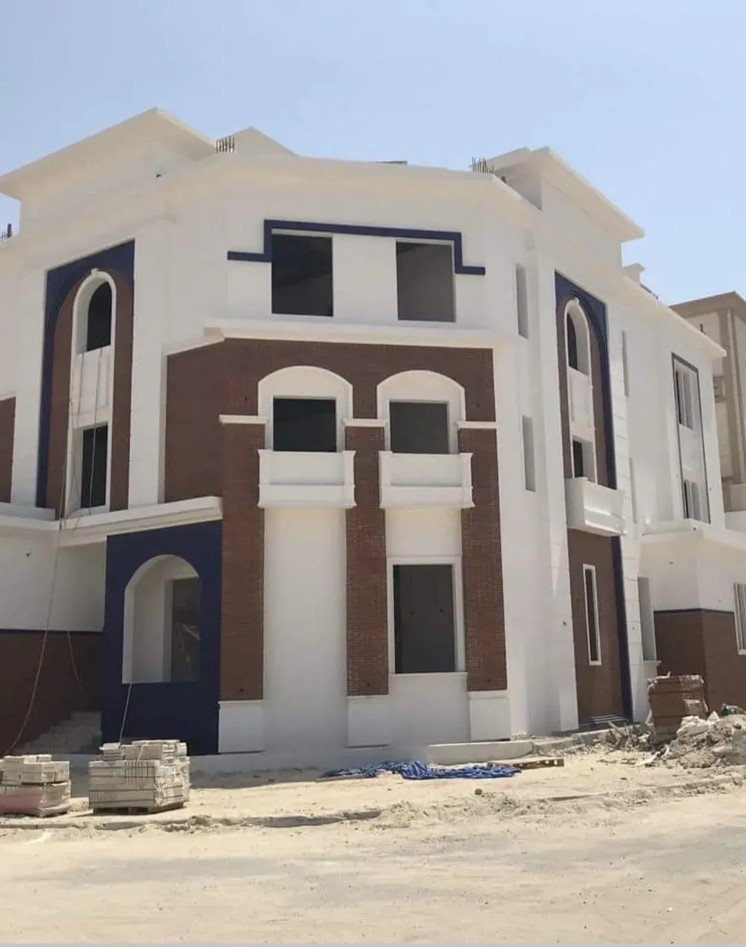 ترميم وتشطيب المباني في الاسياح خدمات احترافيةداخلي وخارجي