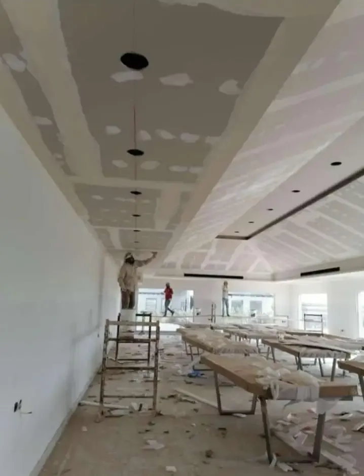 أنواع الأصباغ والدهانات الداخلية والخارجية بالقصيم لعام 2026