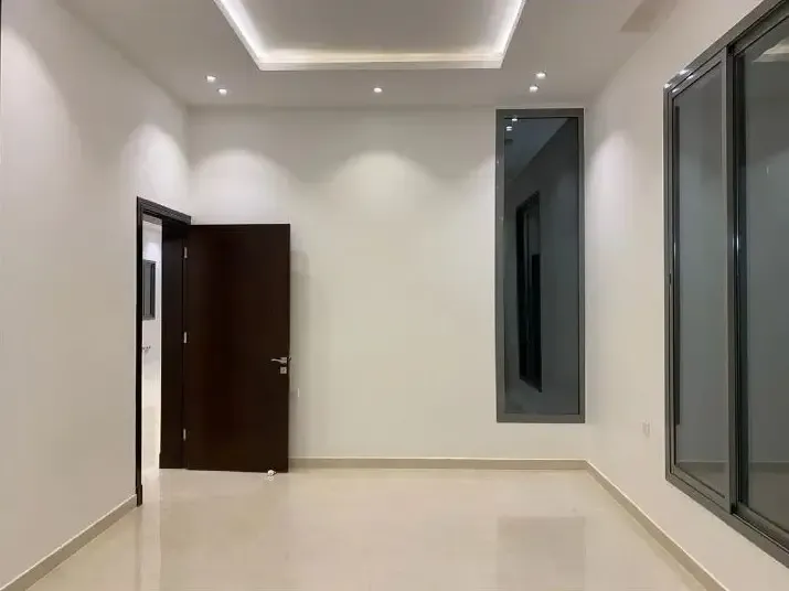 أنواع الأصباغ والدهانات الداخلية والخارجية بالقصيم لعام 2026